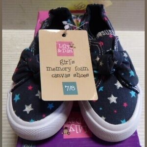LILY & DAN PAIR OF GIRLS MEMORY FOAM CANVAS SHOES NEW IN BOX SIZE 7/8